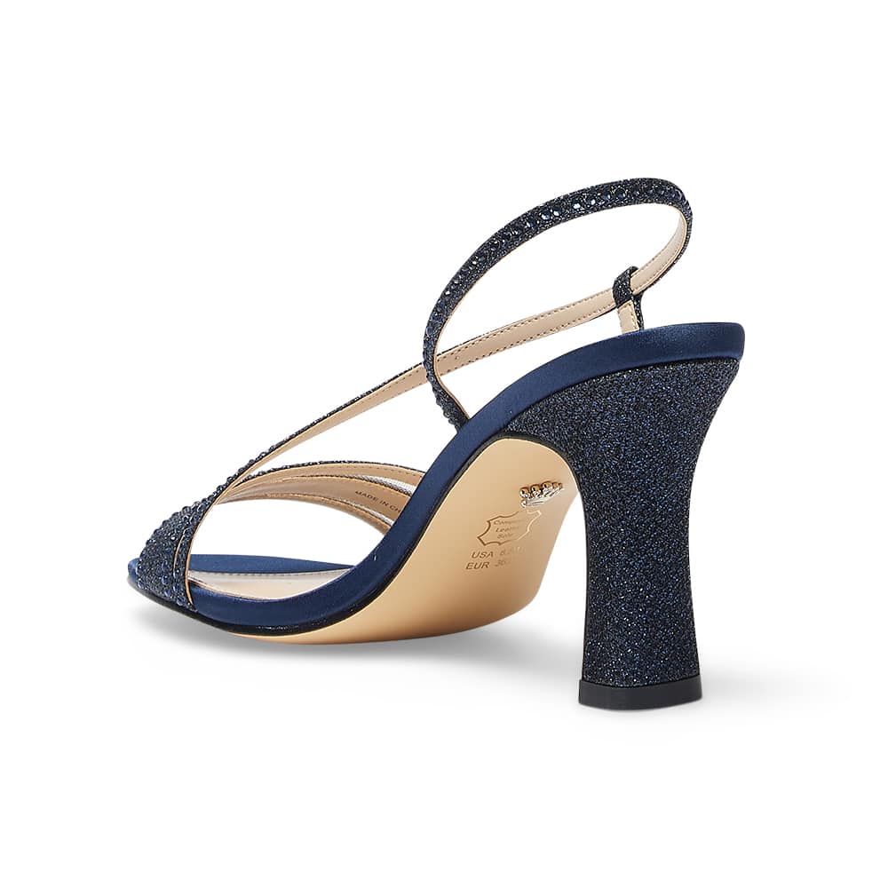 Abbi Heel in New Navy Dreamland