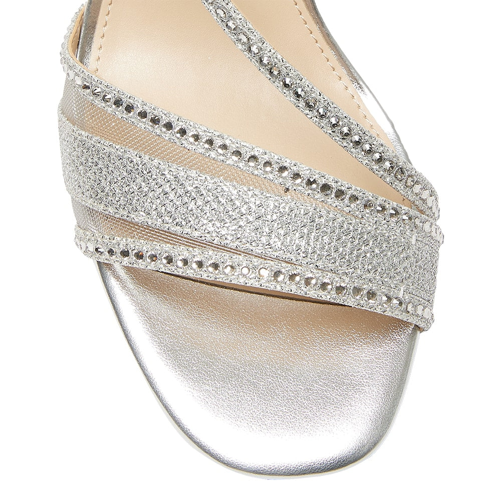 Abbi Heel in Silver Dreamland