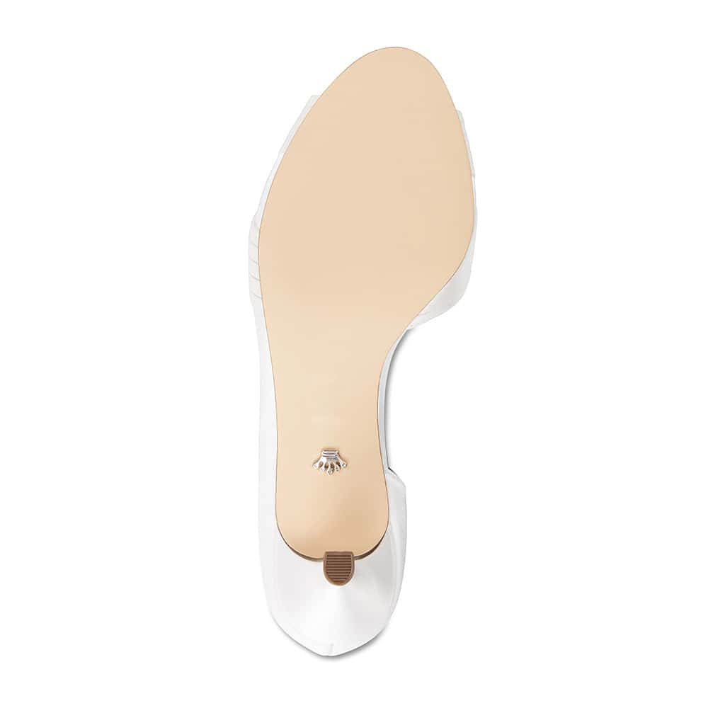 Contesa Heel in Ivory Satin