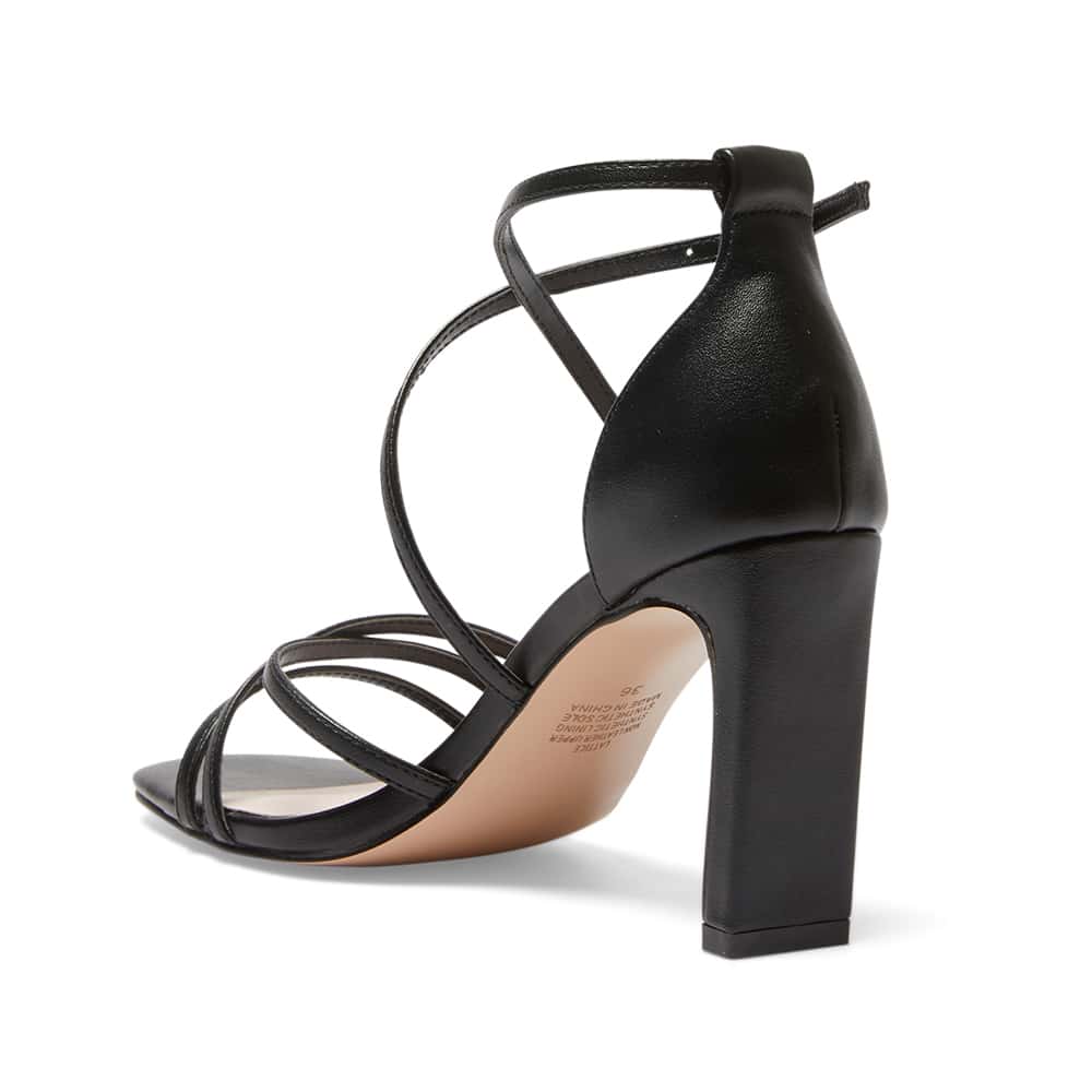 Lattice Heel in Black Smooth