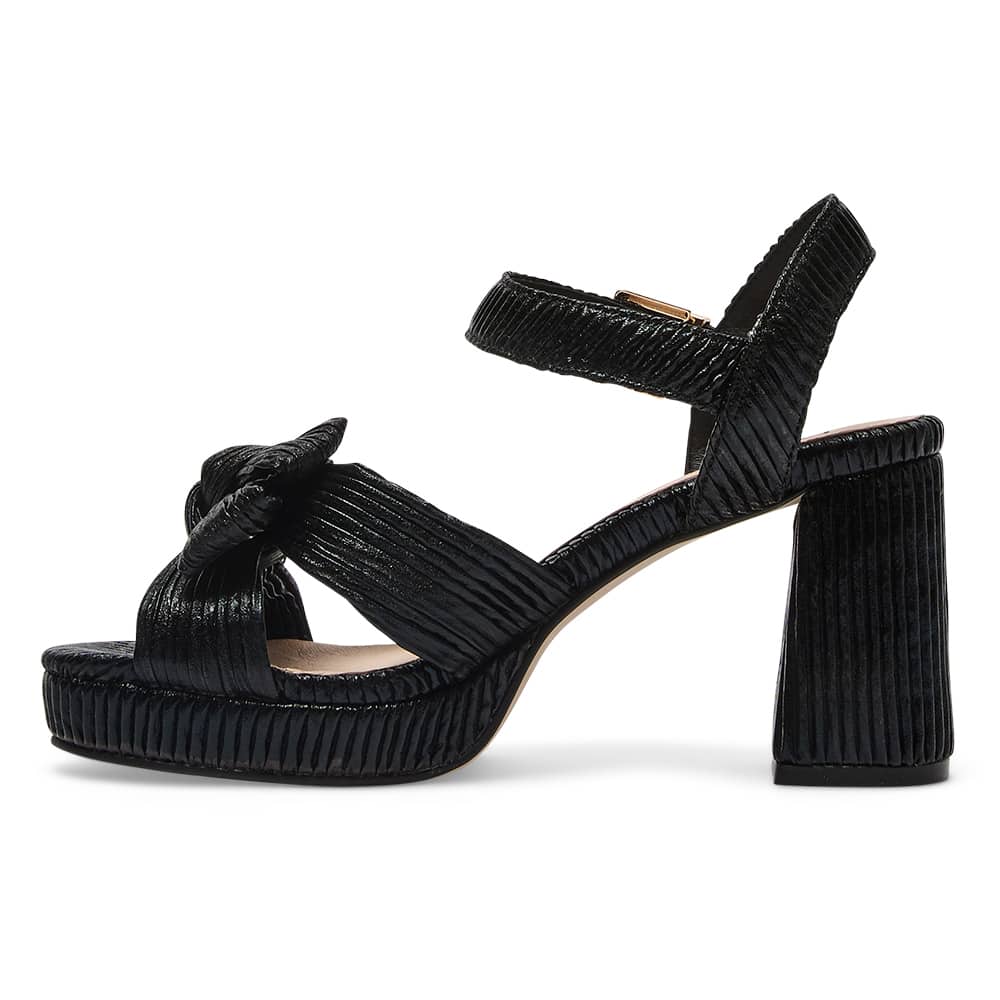 Sherbet Heel in Black Pleat