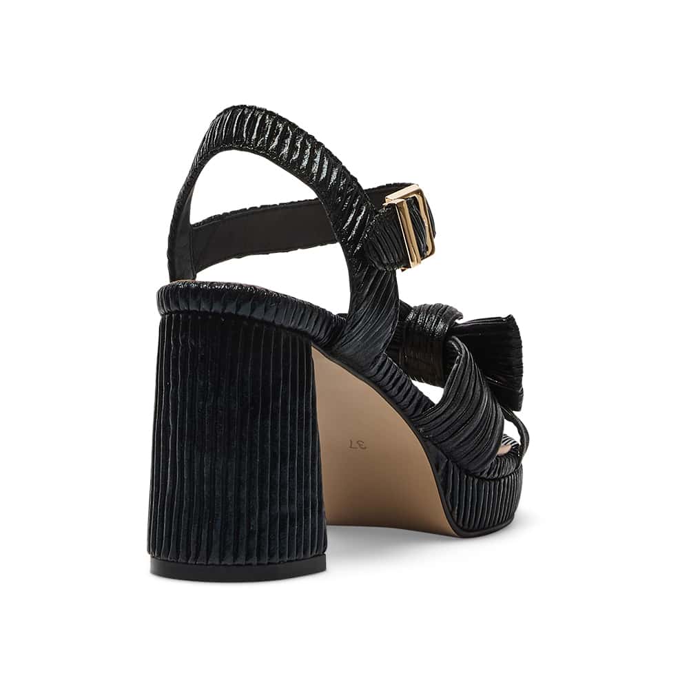 Sherbet Heel in Black Pleat