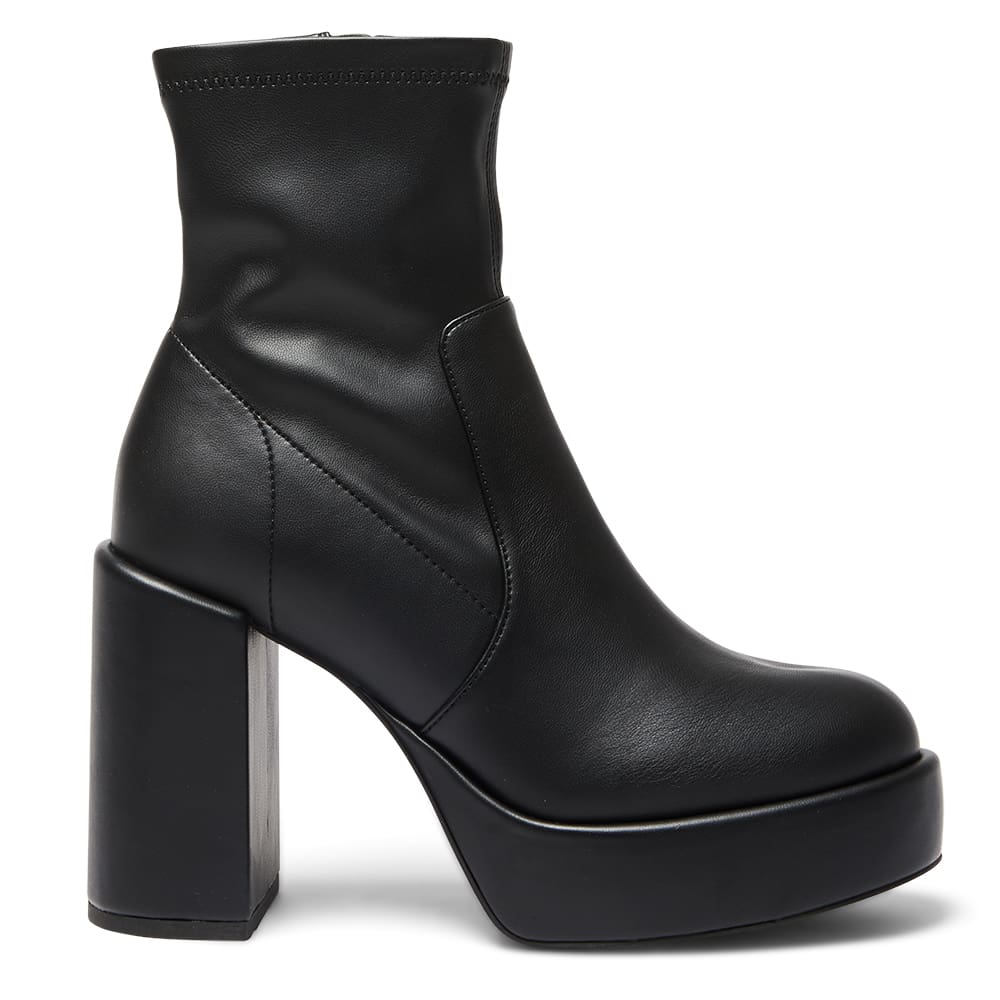 Baker Boot in Black