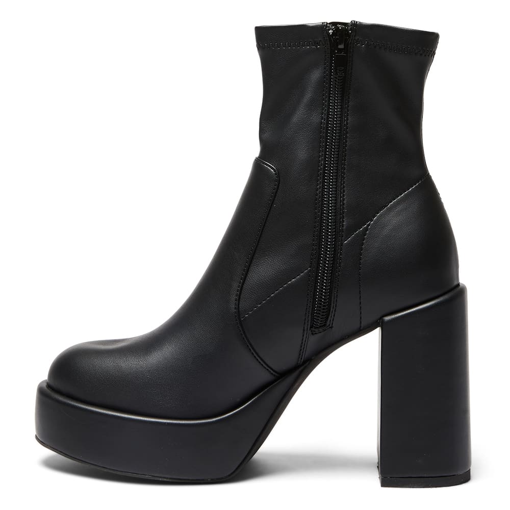 Baker Boot in Black