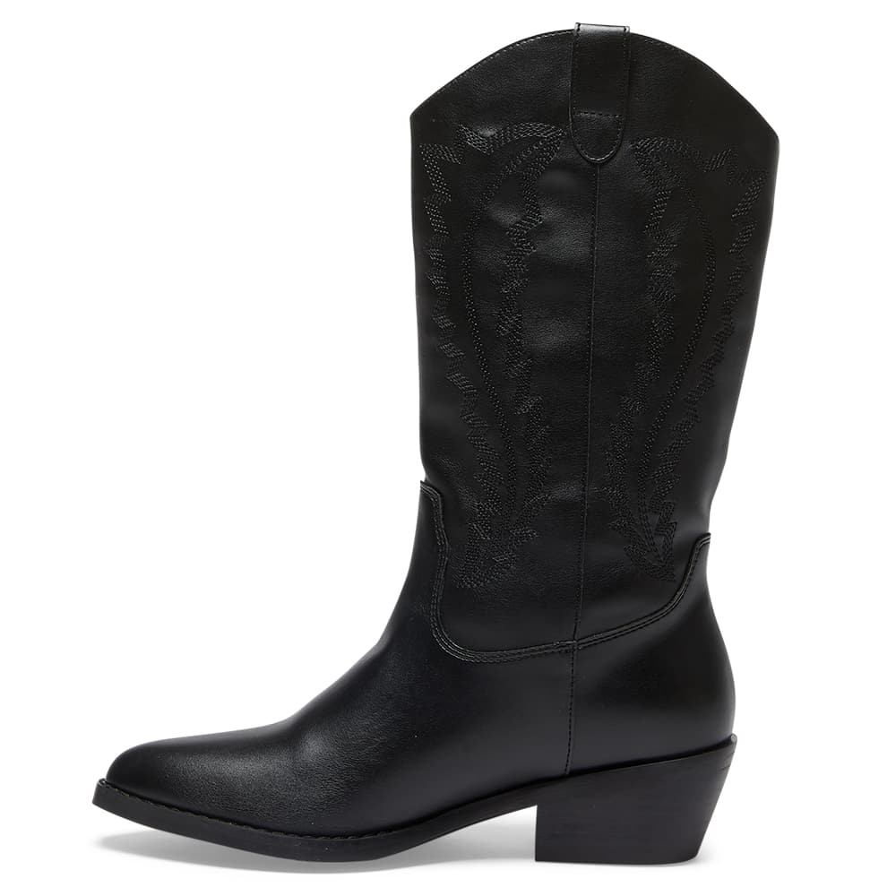 Cowboy Boot in Black Smooth