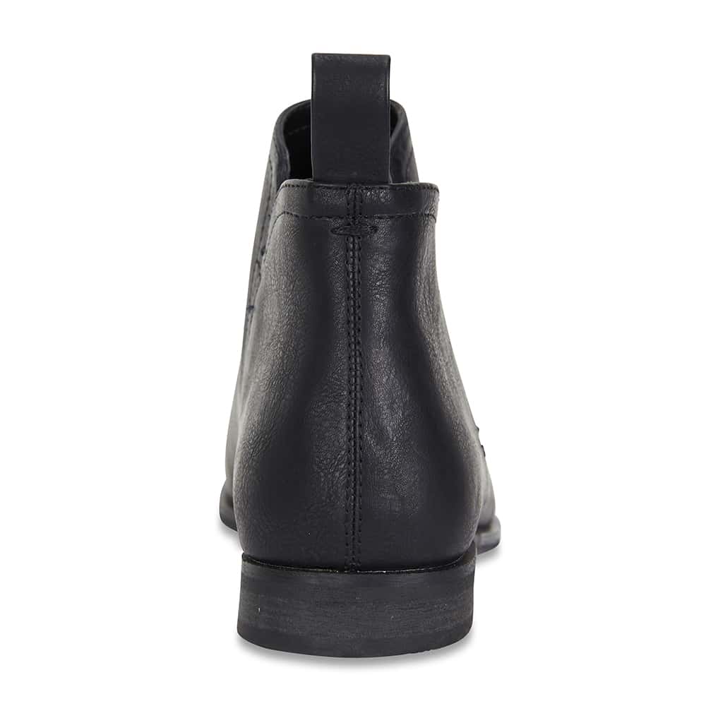 Earth Boot in Black Smooth