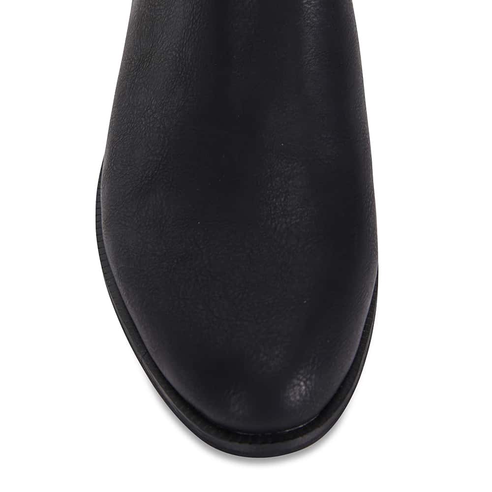 Earth Boot in Black Smooth
