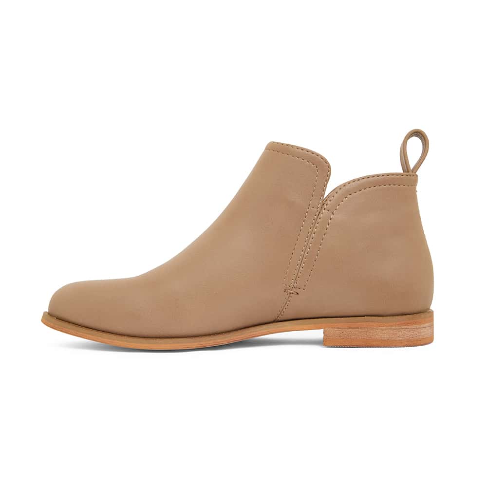 Earth Boot in Mushroom Smooth