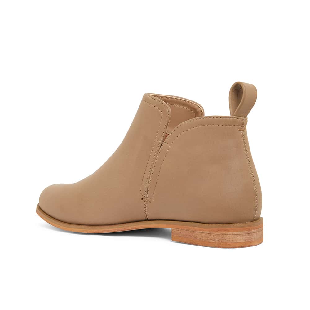 Earth Boot in Mushroom Smooth