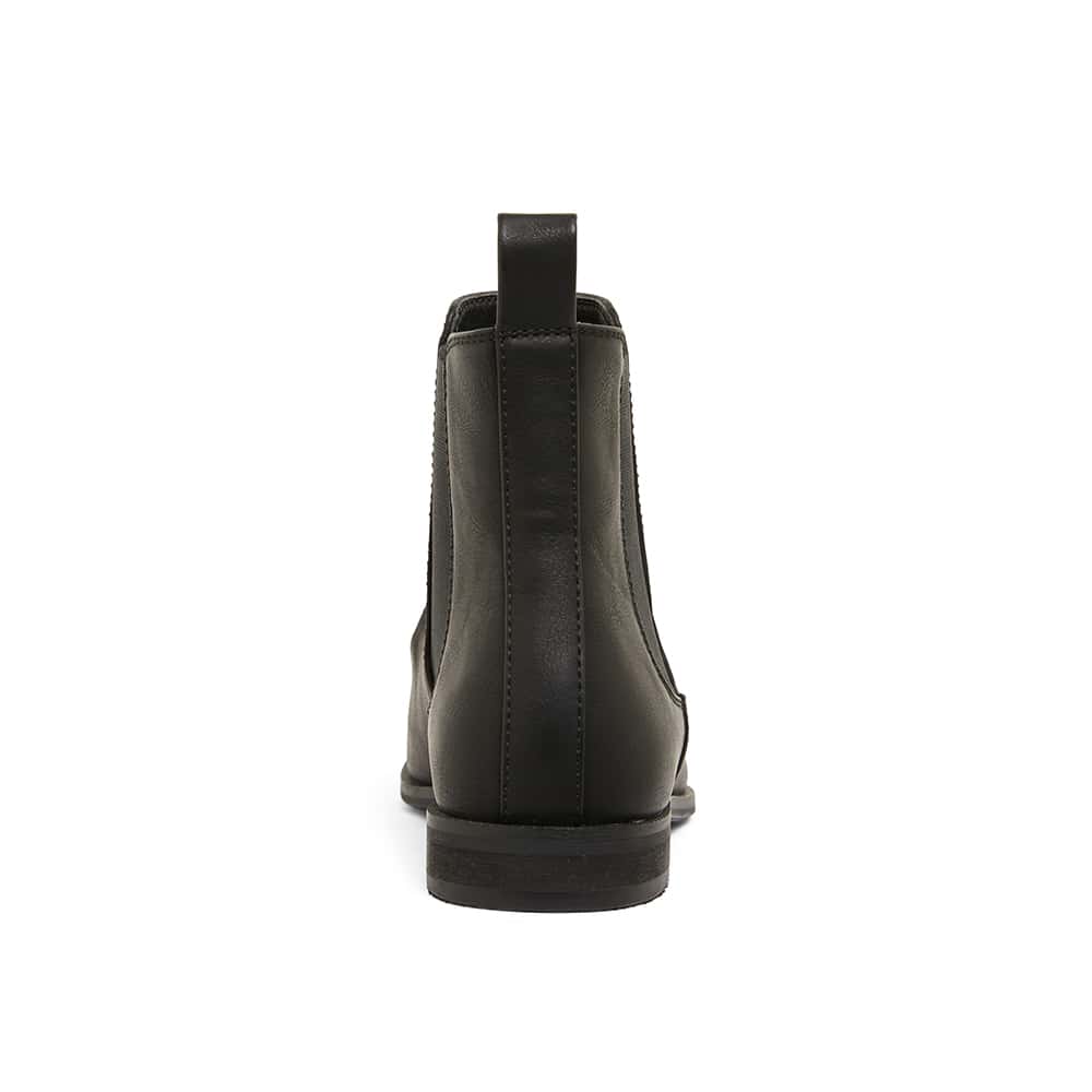 Eckna Boot in Black Smooth
