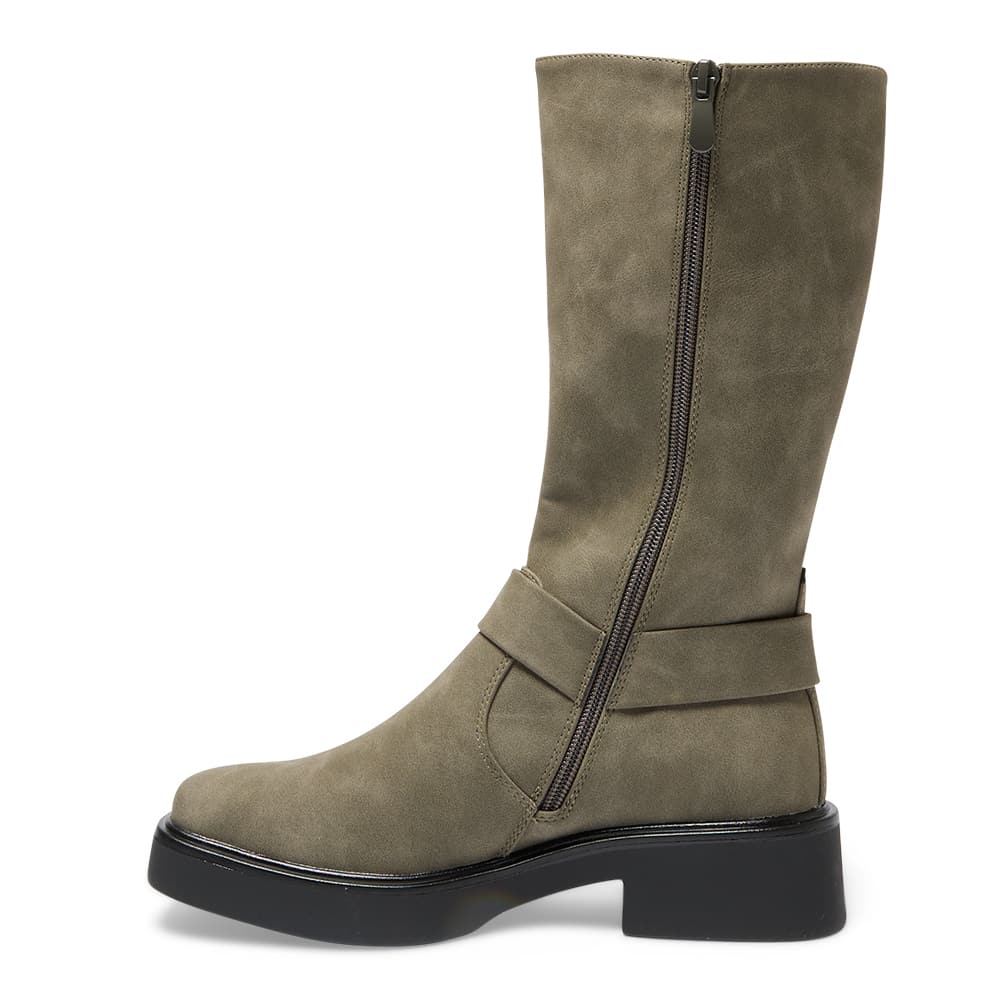 Engine Boot in Taupe Nubuck