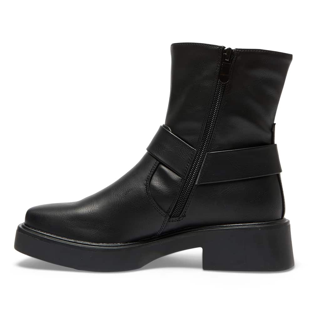 Ethan Boot in Black Smooth