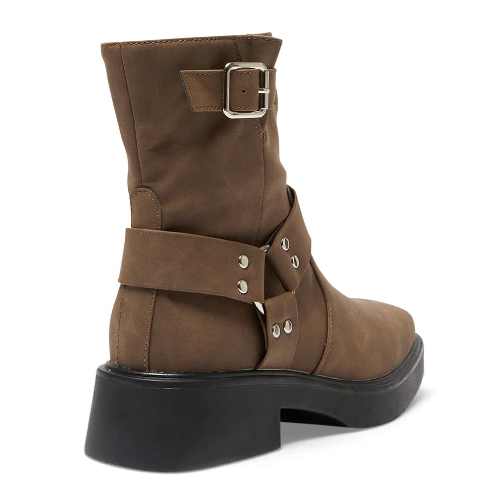 Ethan Boot in Brown Nubuck