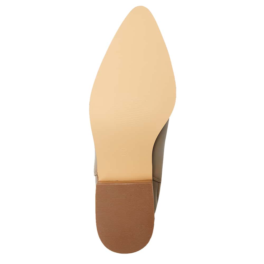 Faller Boot in Taupe Smooth