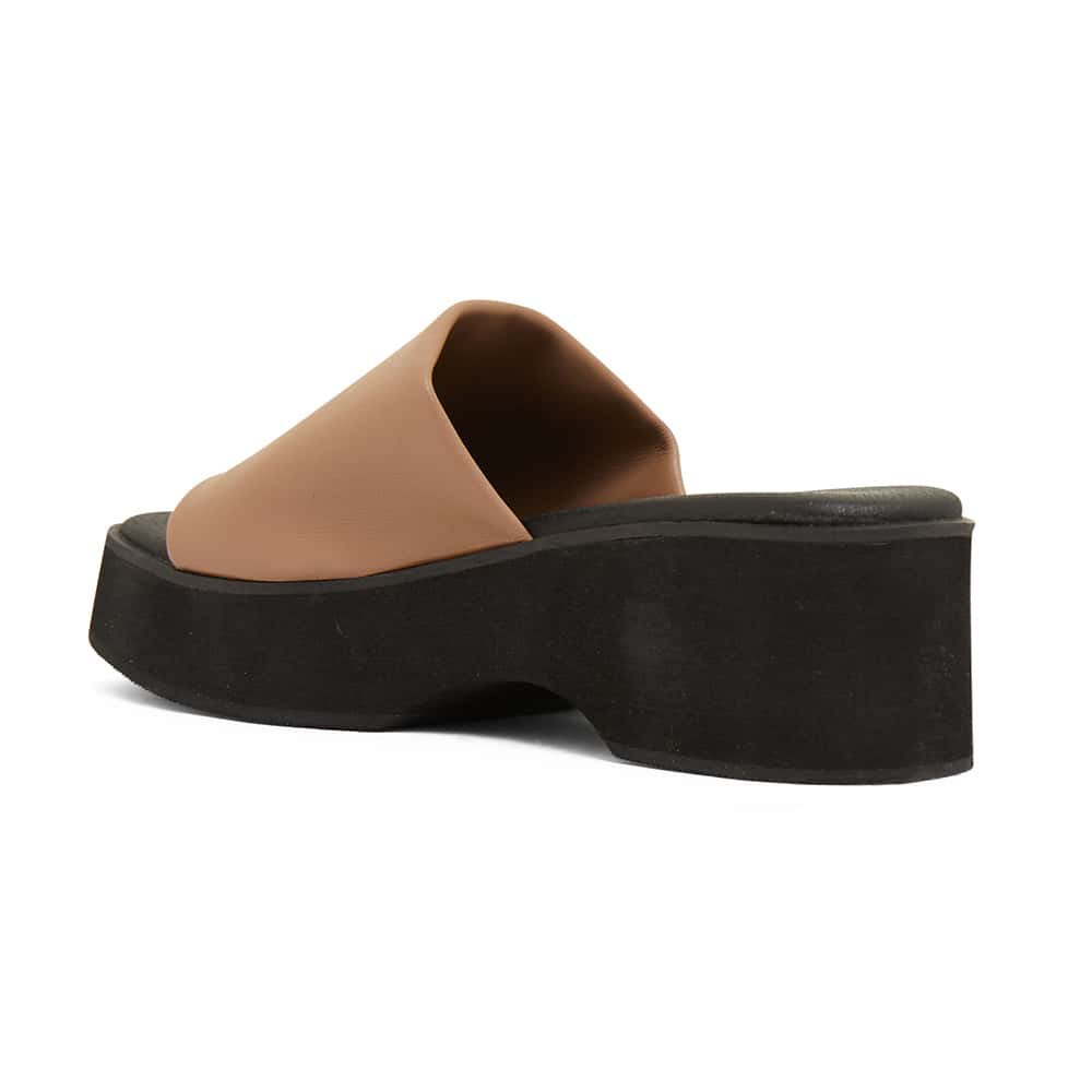 Fiasco Heel in Camel Smooth