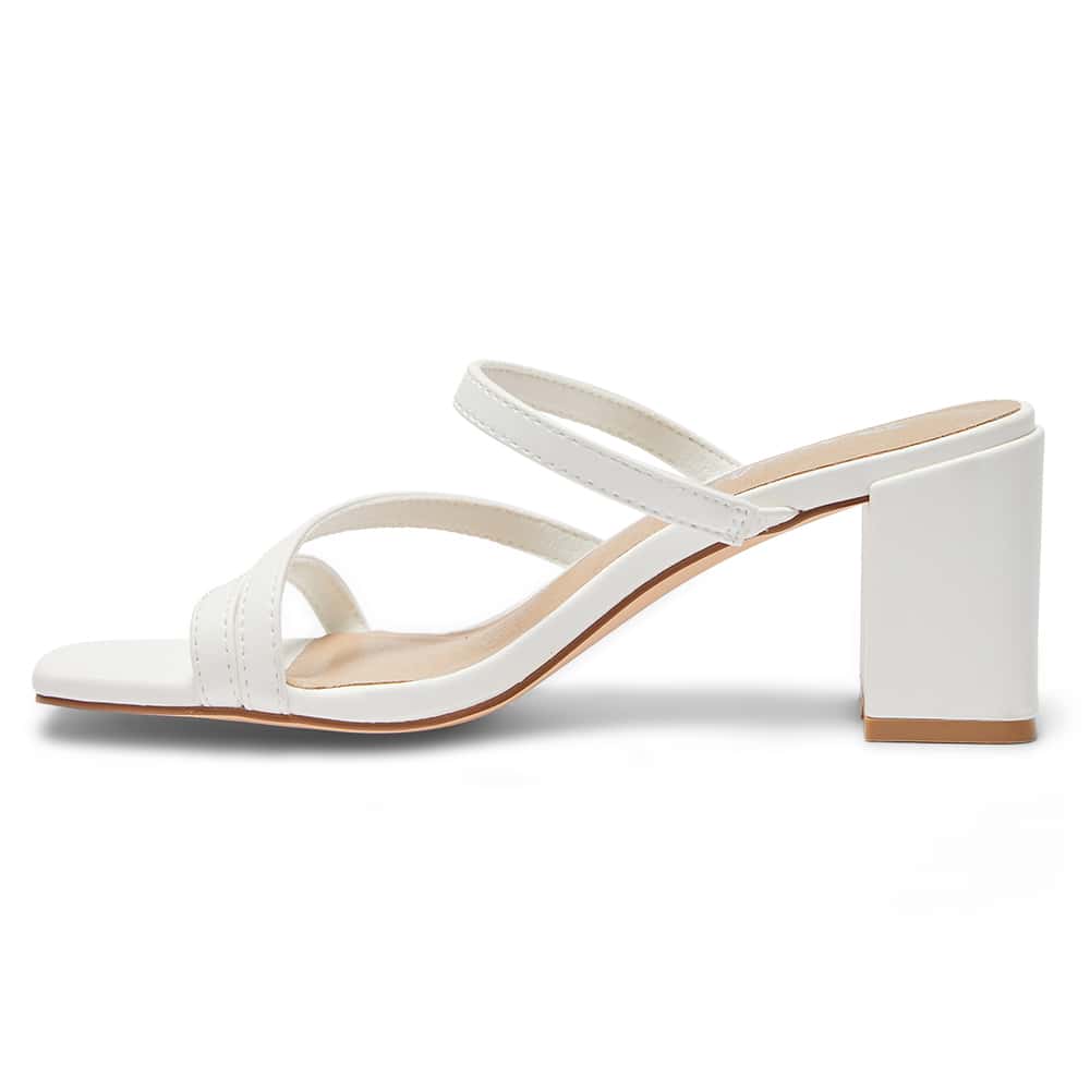 Geisha Heel in White Smooth
