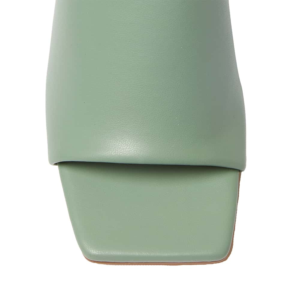 Gino Heel in Jade Smooth