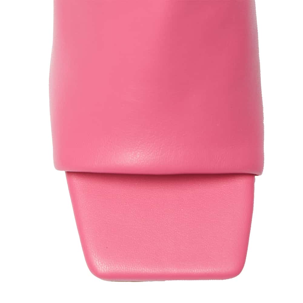 Gino Heel in Pink Smooth