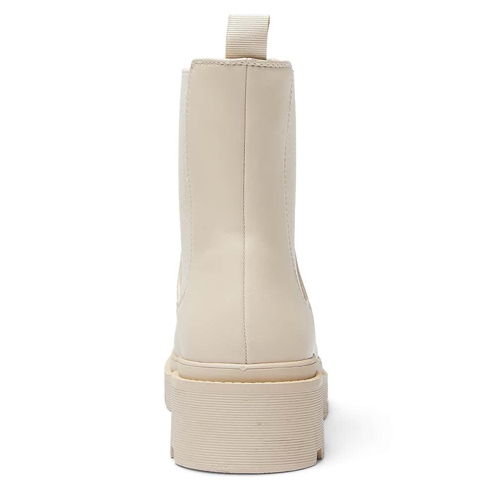 Hale Boot in Bone Smooth