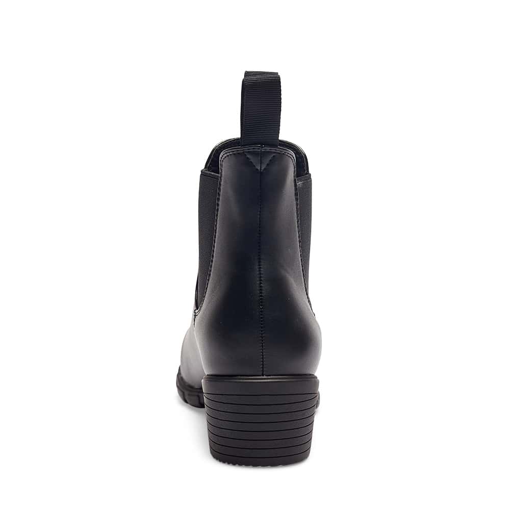 Hamlet Boot in Black Smooth