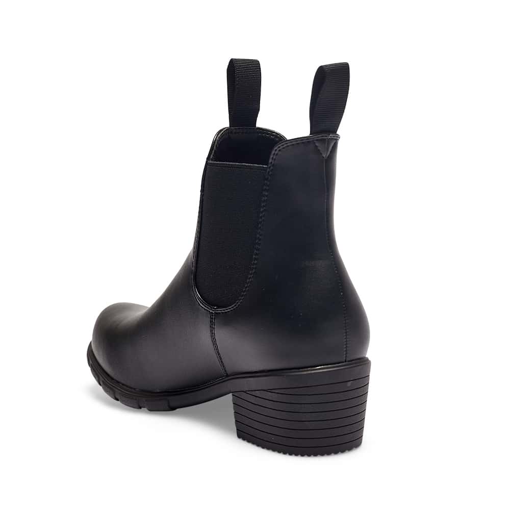 Hamlet Boot in Black Smooth