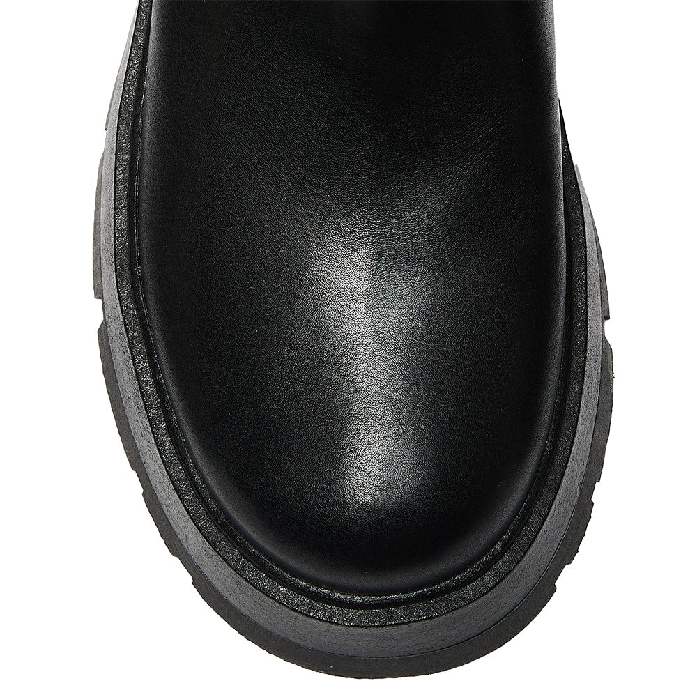 Hayes Boot in Black Smooth