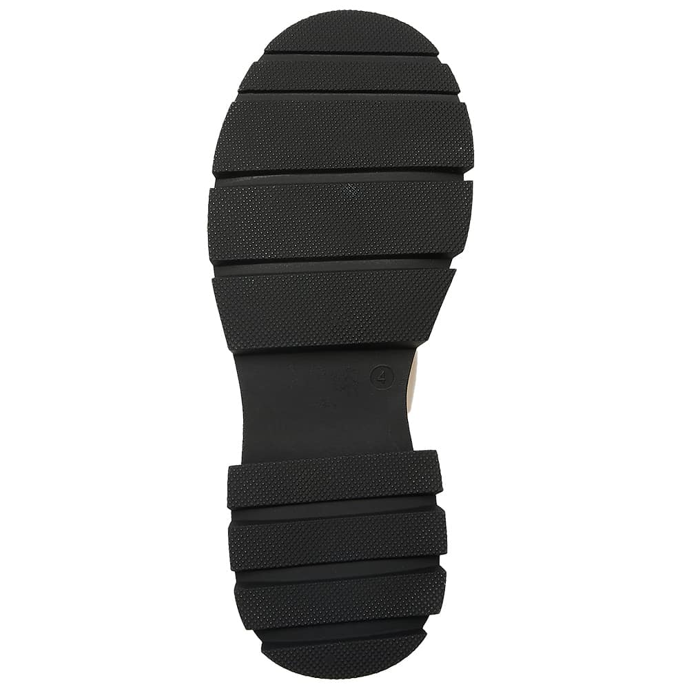 Hayes Boot in Bone Smooth