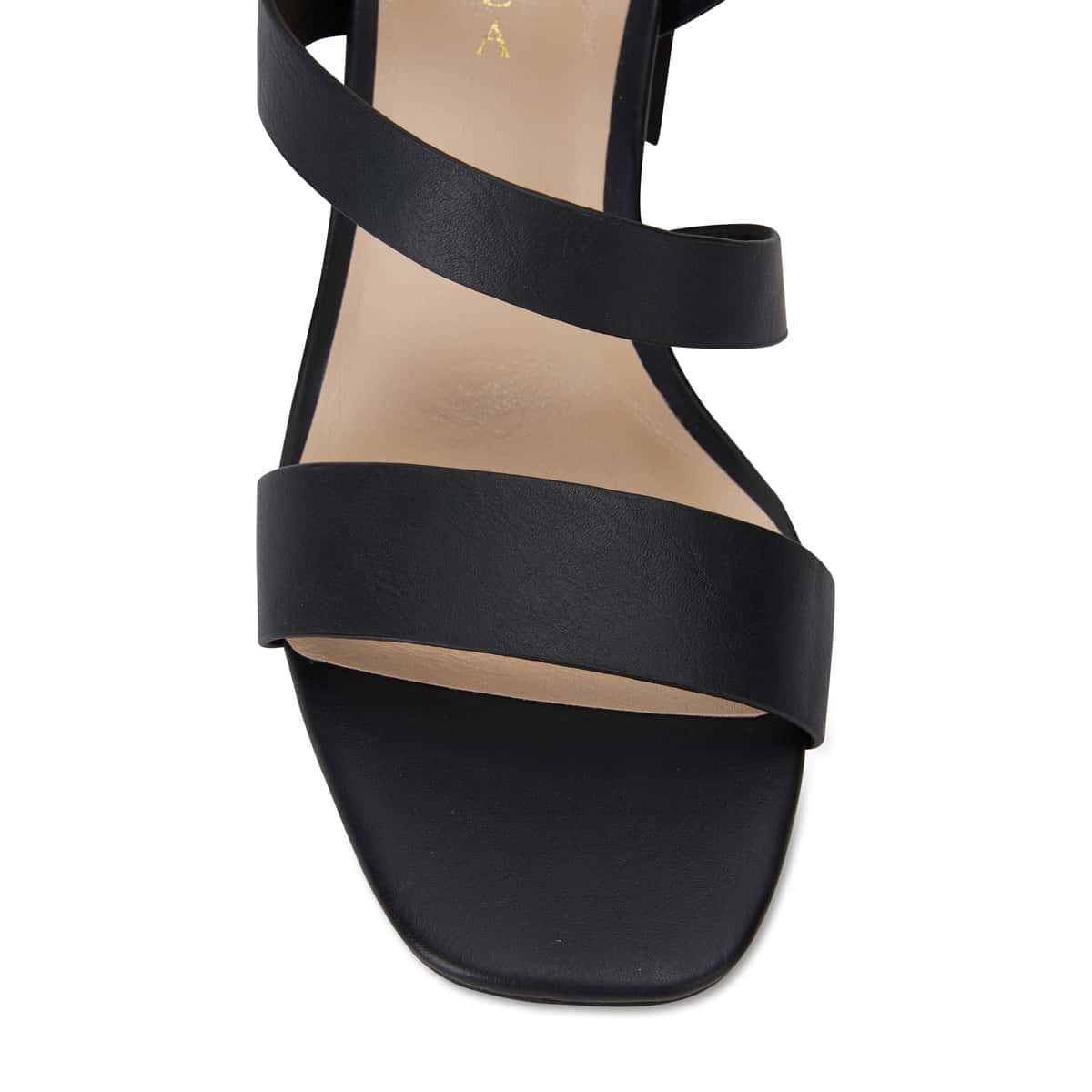 Husky Heel in Black Smooth