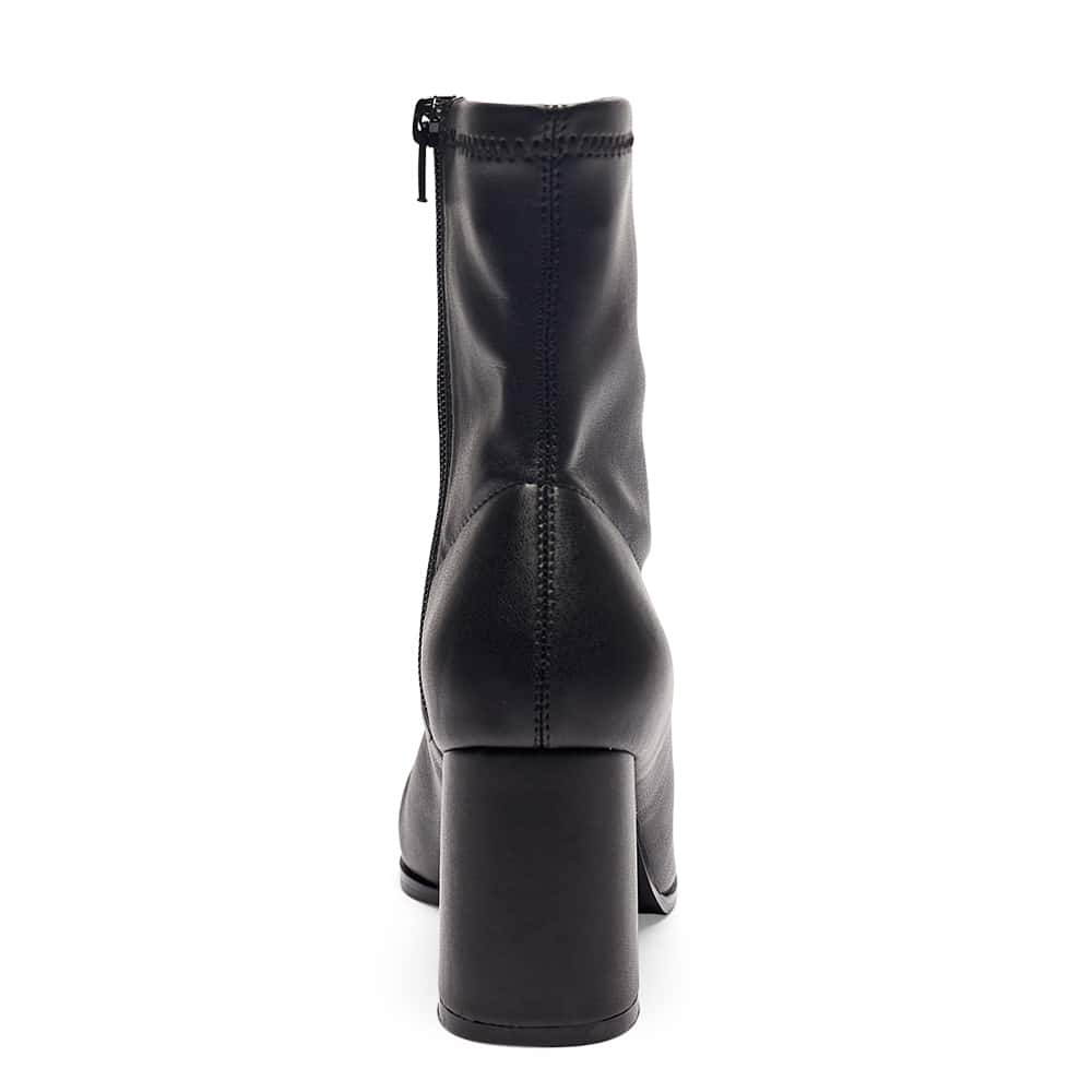 Impulse Boot in Black Smooth