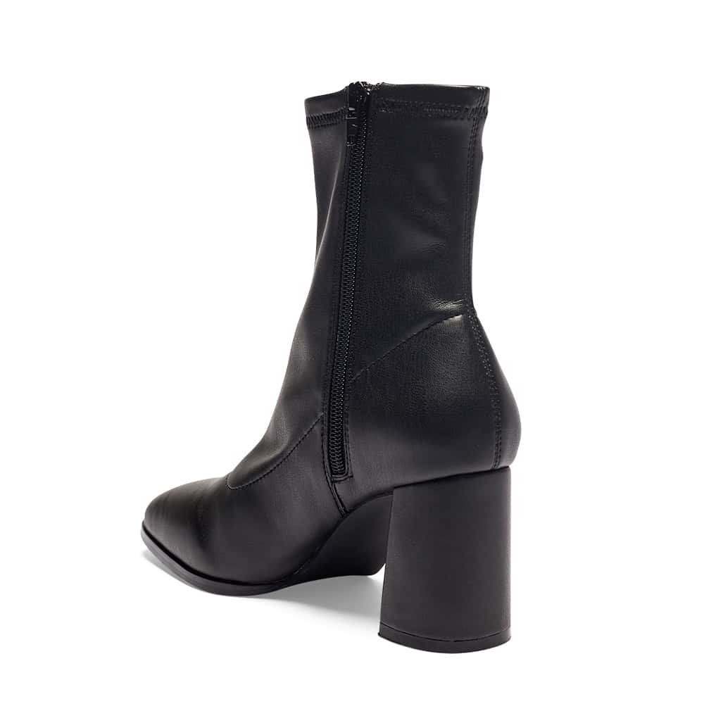 Impulse Boot in Black Smooth