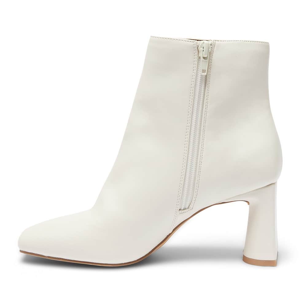 Index Boot in Nude Smooth