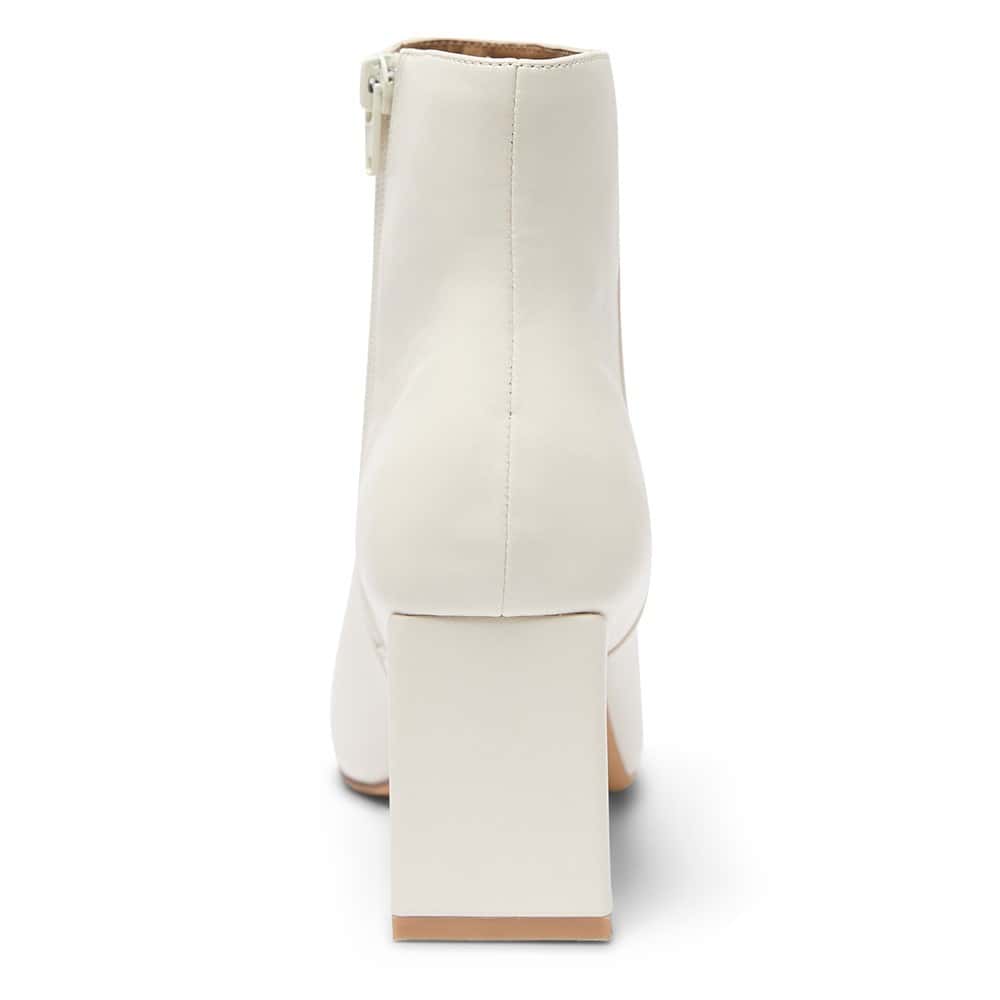 Index Boot in Nude Smooth
