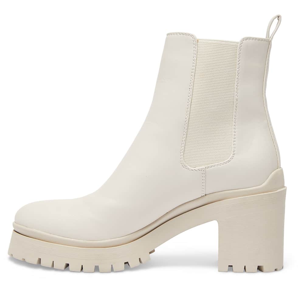 Jakarta Boot in Bone Smooth