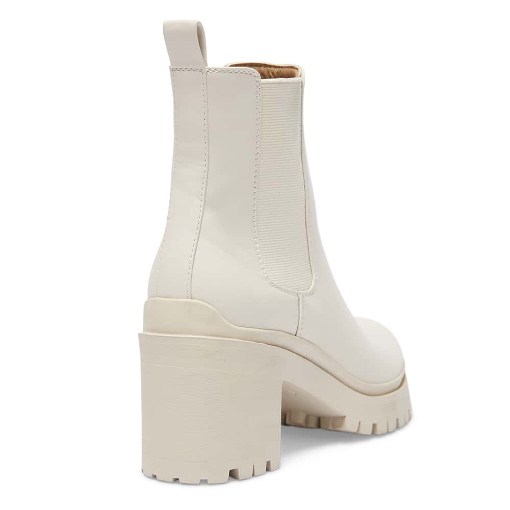 Jakarta Boot in Bone Smooth