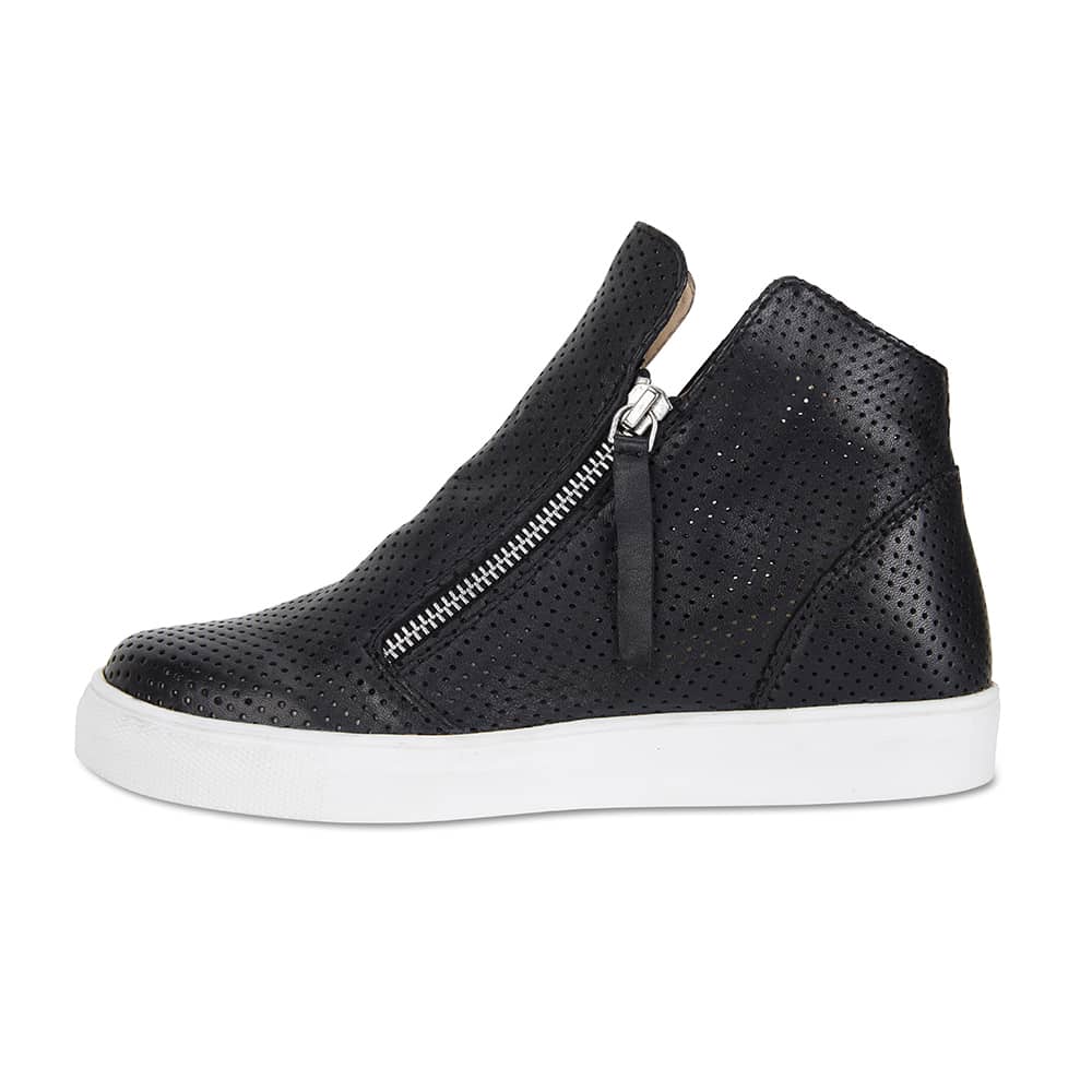 Jasper Boot in Black Smooth