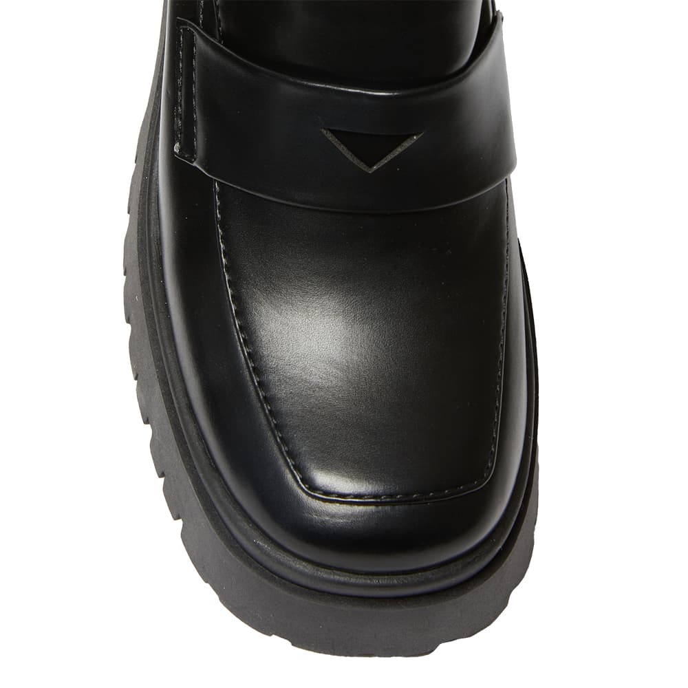 Jolie Loafer in Black Smooth