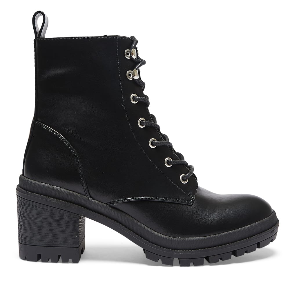 Kane Boot in Black Smooth