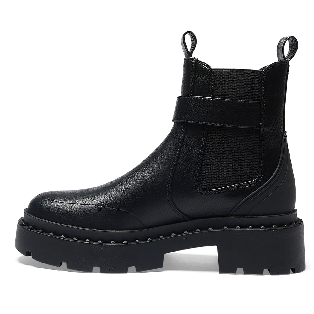 Kobe Boot in Black Smooth