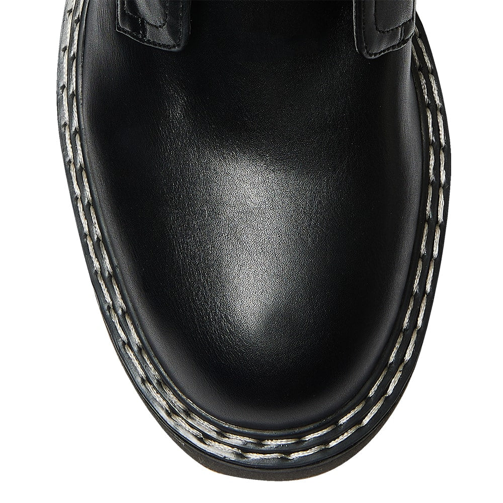 Kurt Boot in Black Smooth