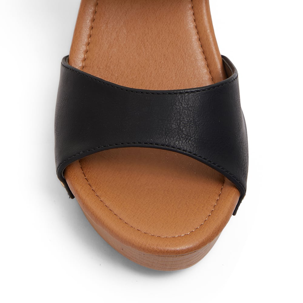 Lana Heel in Black Smooth