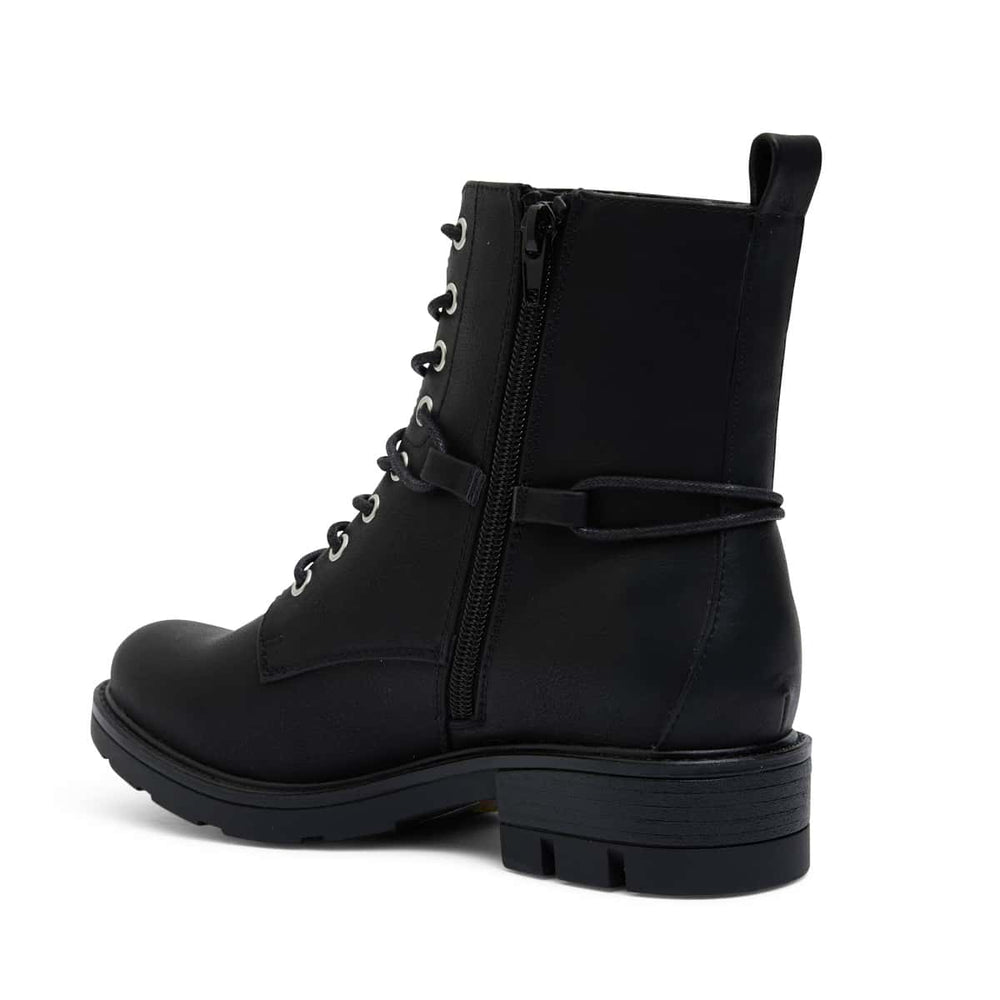 Nara Boot in Black Smooth