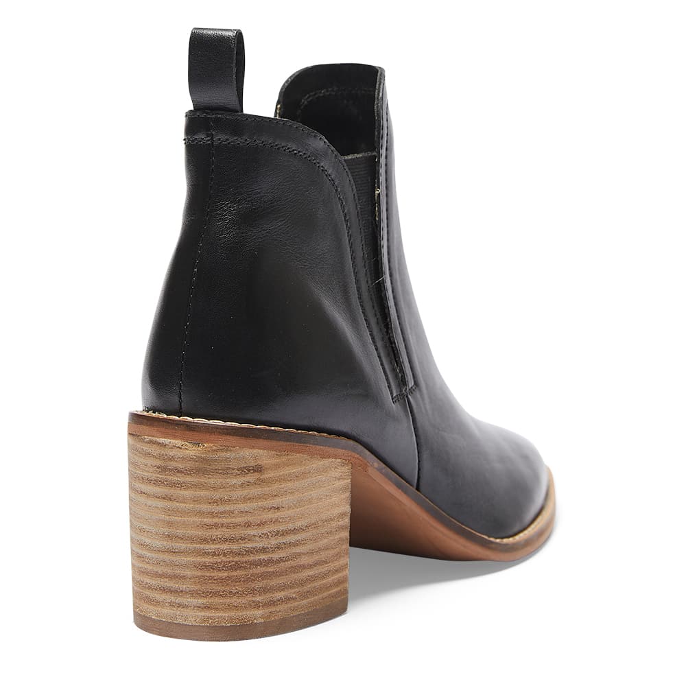 Nomad Boot in Black Leather