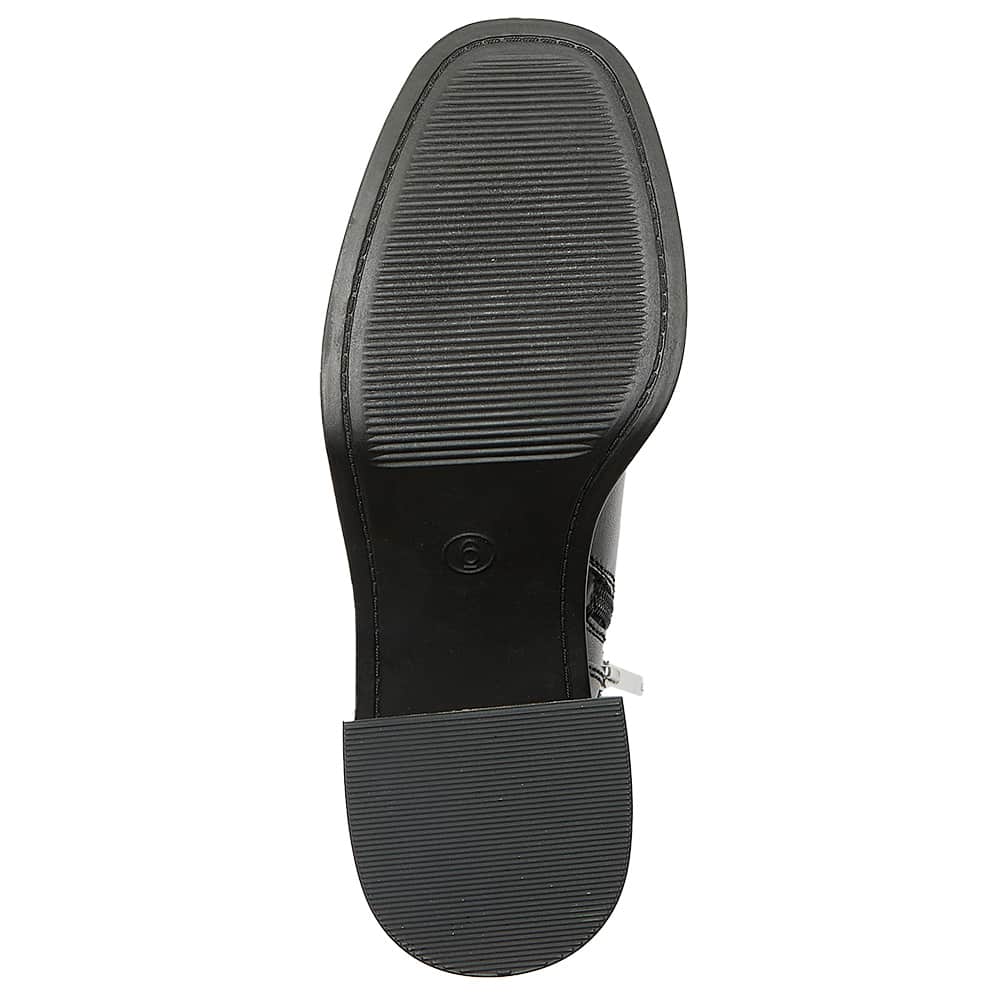 Peyton Boot in Black Smooth