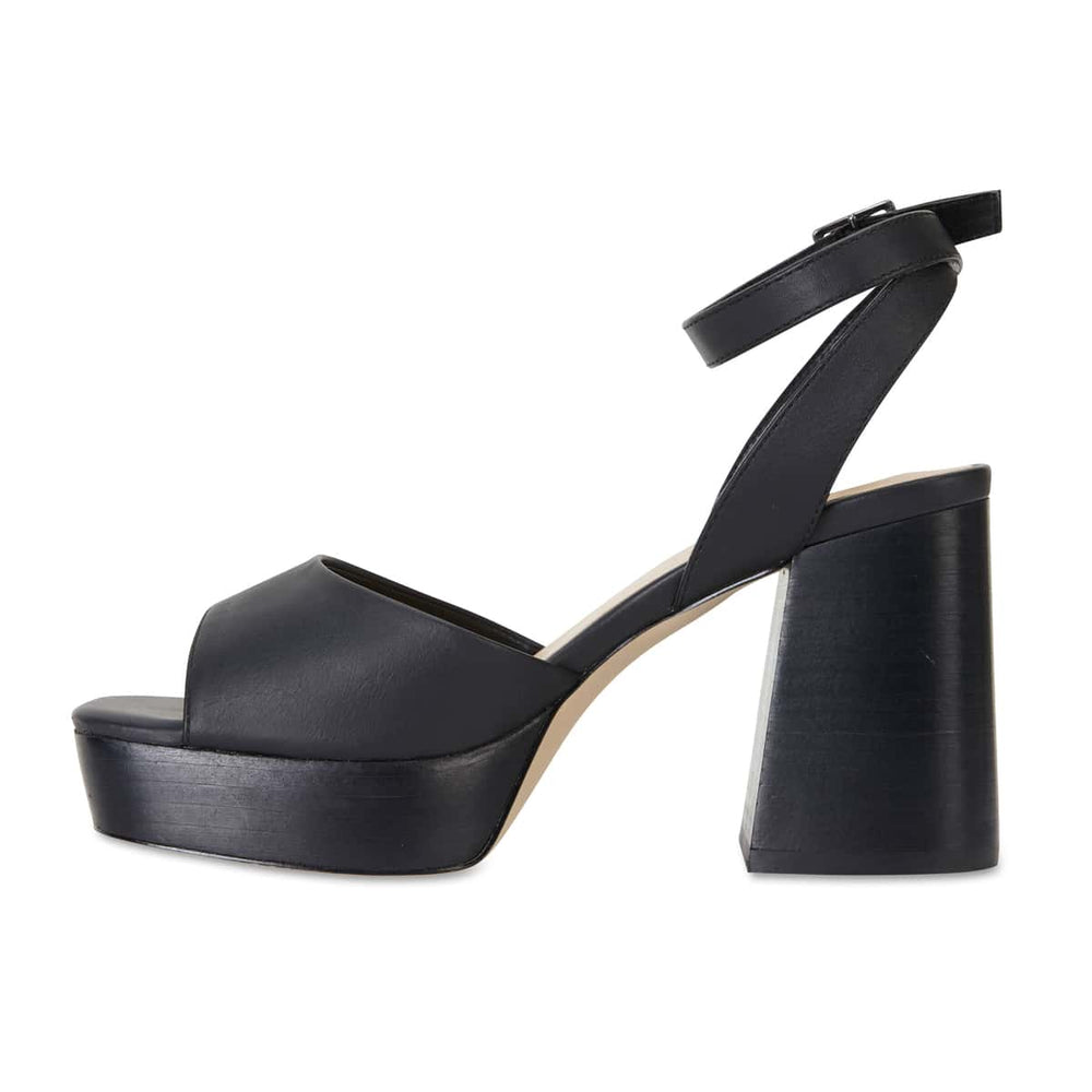 Piano Heel in Black Smooth