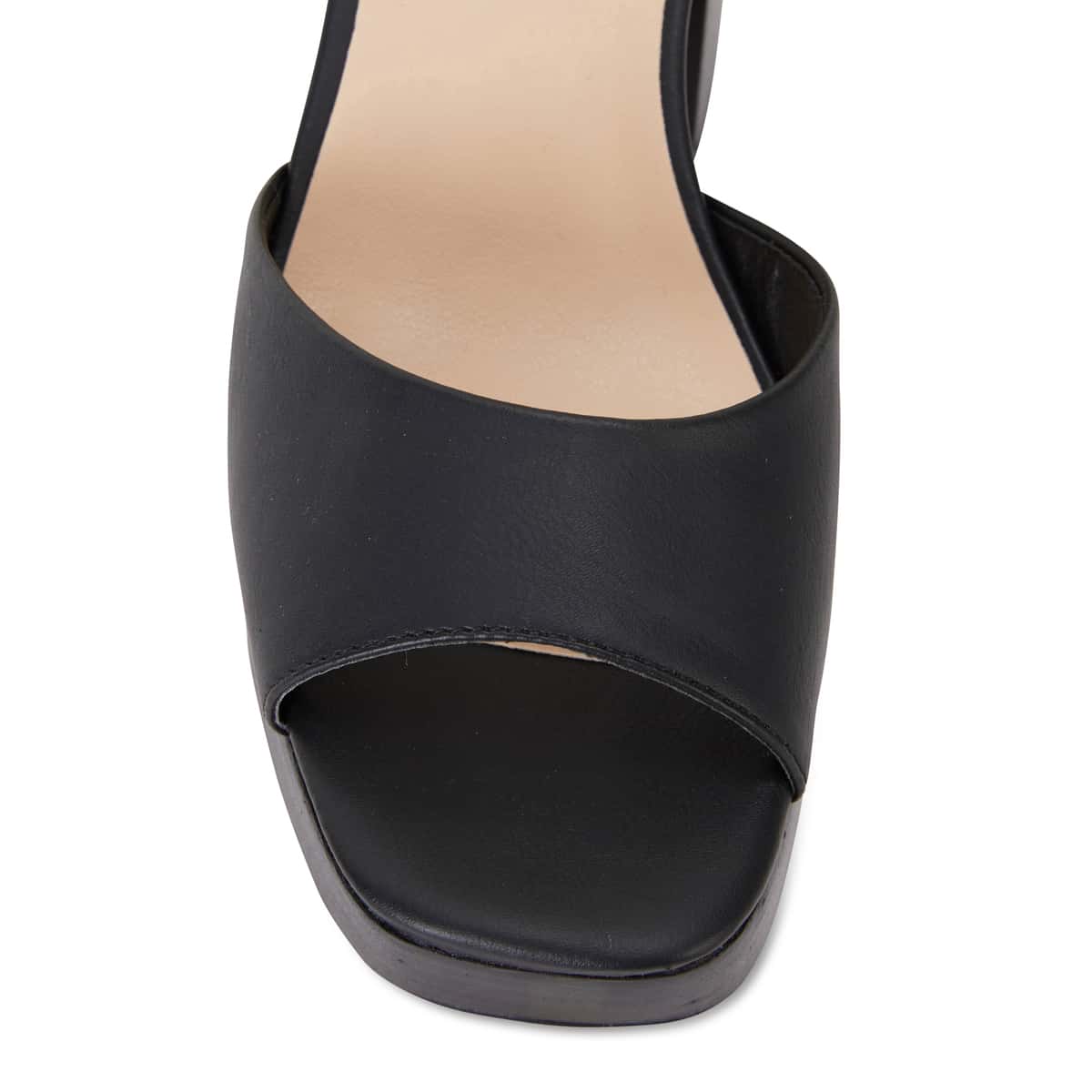 Piano Heel in Black Smooth