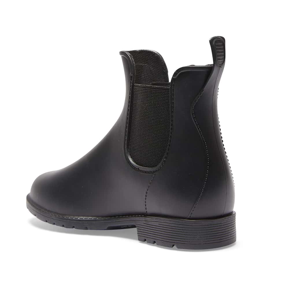 Rainy Boot in Black Smooth