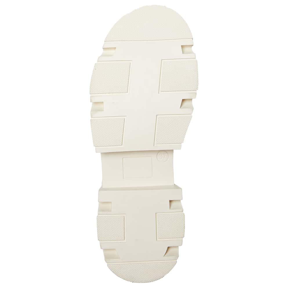 Rapture Boot in Bone Smooth