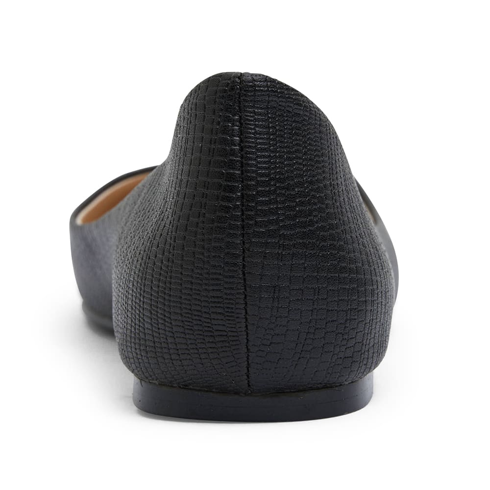 Reuben Flat in Black Lizard