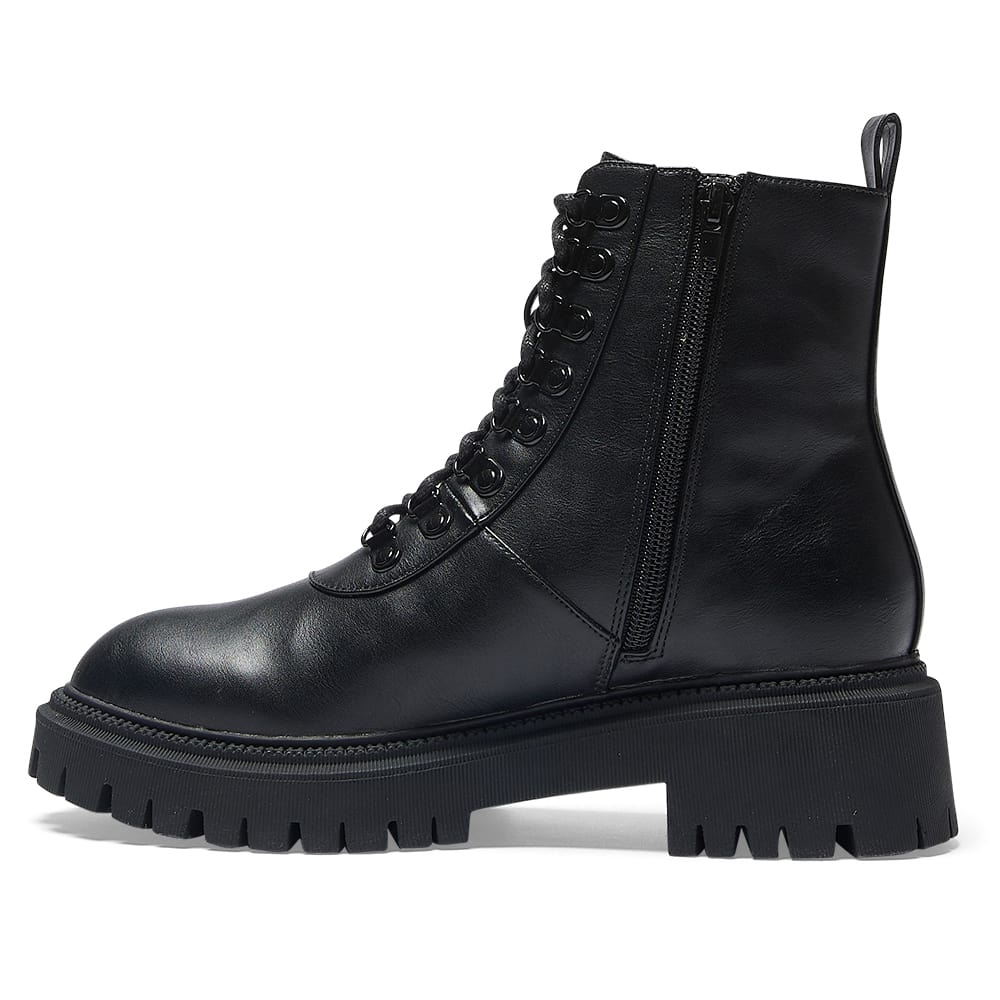 Riley Boot in Black Smooth