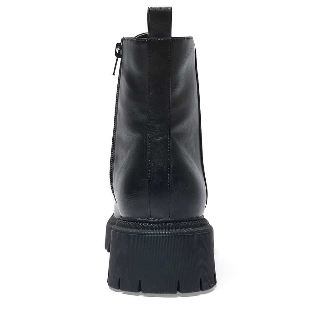 Riley Boot in Black Smooth